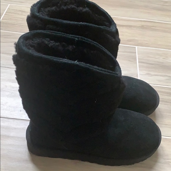 Ugh boots - Picture 2 of 3